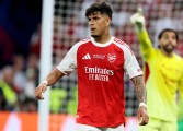 Hincapie completes permanent Arsenal move