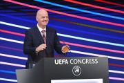 Infantino nega caso com suposta amante na UEFA