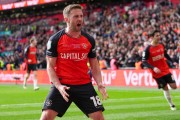 Luton vs Notts County suspended after clash of heads leaves Jordan Clark taken to hospital