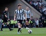 Hibernian ficha cedido a Jacob Devaney, del United