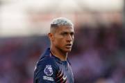 Tottenham weigh cut-price January sale of Richarlison as contract stance leaves future unclear