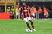 Pervis Estupiñán knee injury puts Milan’s return to Serie A in doubt for Sassuolo trip